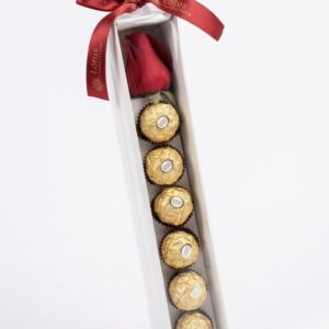 Caixa com Rosa e Ferrero