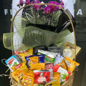 Café da Manhã com Orquídea e Ferrero